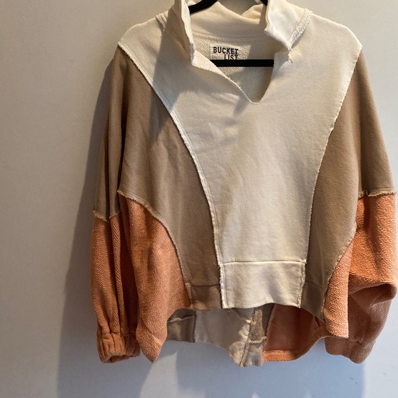 BUCKETLIST Sweaters - BUCKETLIST Cream Textured Collar